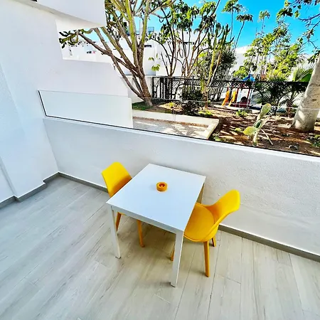 Modern With Pool & Terrace Playa De Americas, Tenerife
