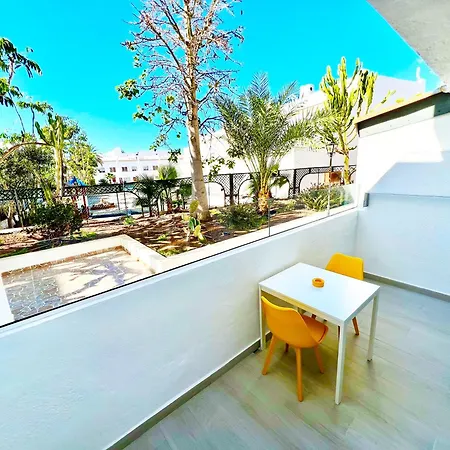 Modern With Pool & Terrace Playa De Americas, Tenerife 美洲海滩