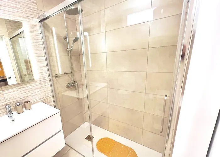 Modern With Pool & Terrace Playa De Americas, Tenerife