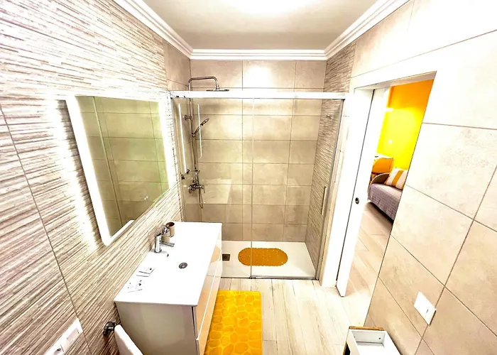 Modern With Pool & Terrace Playa De Americas, Tenerife