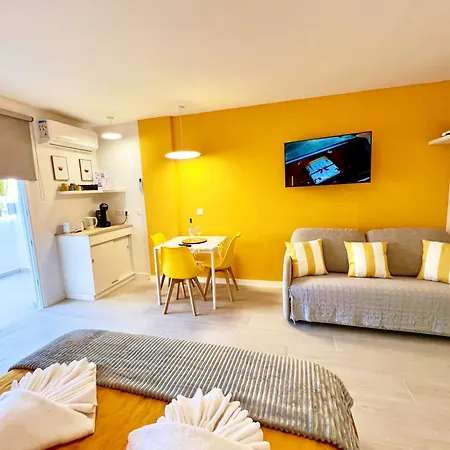 Modern With Pool & Terrace Playa De Americas, Tenerife Appartement *